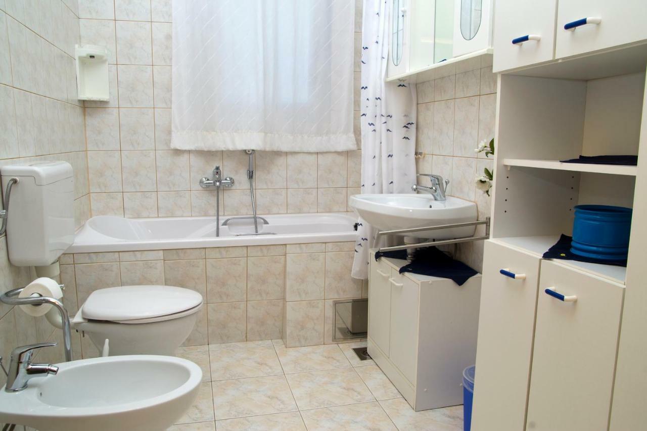 Sunshine Apartments פודסטראנה מראה חיצוני תמונה