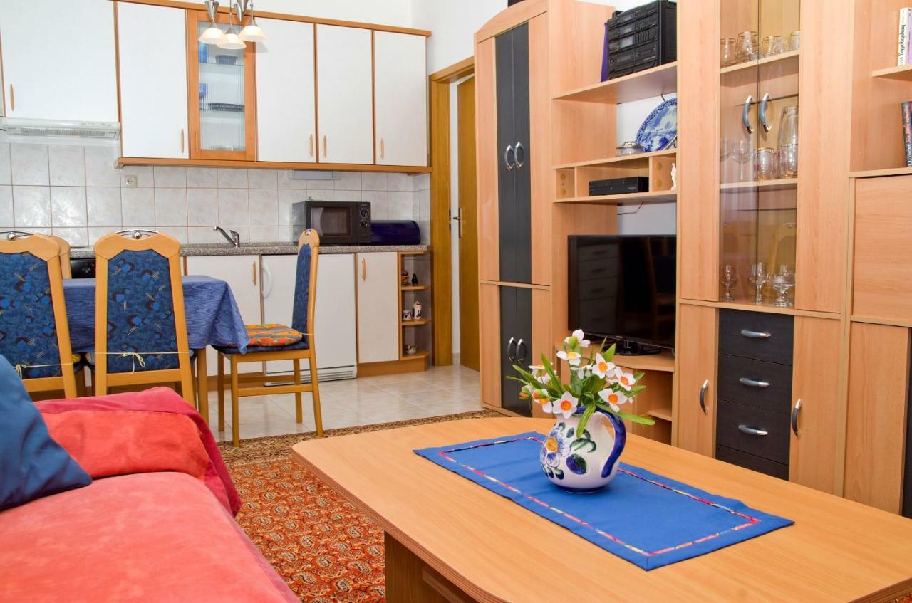 Sunshine Apartments פודסטראנה מראה חיצוני תמונה